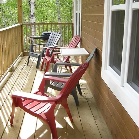 Chalet Des Noisetiers Tadoussac Room photo