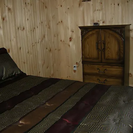 Chalet Des Noisetiers Tadoussac Room photo